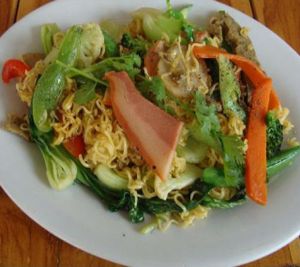 Noodles with mock meat at Vegetarian in the Golden Age in Vientiane