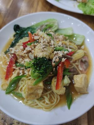 Noodles with veggies at Vegetarian in the Golden Age in Vientiane