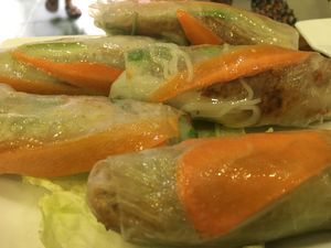 Fresh Springrolls at Vegetarian in the Golden Age in Vientiane