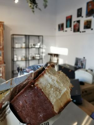  at Lo Que Diga Lola in Coslada