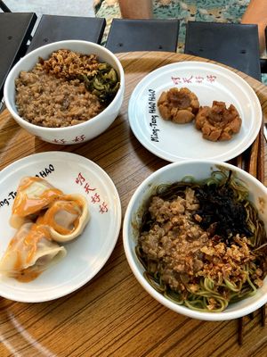  at Ming-Teng HAO HAO in Tokyo