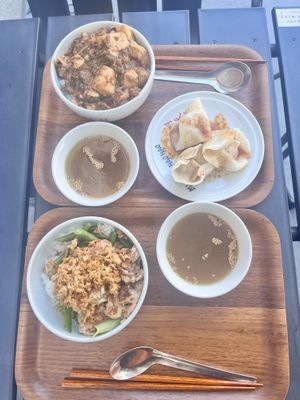   at Ming-Teng HAO HAO in Tokyo