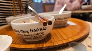  at Ming-Teng HAO HAO in Tokyo