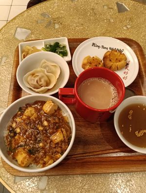  at Ming-Teng HAO HAO in Tokyo