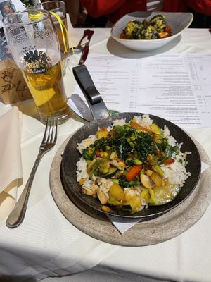 Gemüse Wok „asiatisches Gemüse" mit Reis   at GenussSpecht in Spielberg