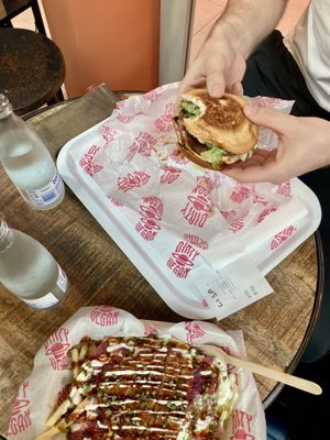garlucky and bbq stack 🍟🍔  at Dirty Vegan - Barcode Street Food in Oslo