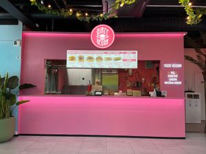 100% vegan at Dirty Vegan - Barcode Street Food in Oslo