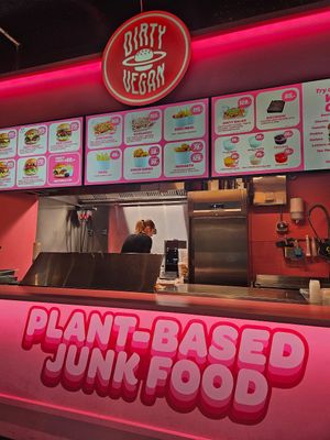  at Dirty Vegan - Barcode Street Food in Oslo