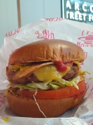 Burger at Dirty Vegan - Barcode Street Food in Oslo