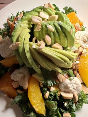 Ensalada Kale  at MUDRA Plant Based  in Madrid