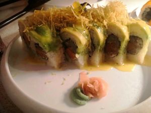Sushi roll dragón at MUDRA Plant Based  in Madrid