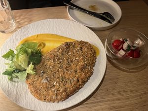 escalope. Enorme y llena bastante  at MUDRA Plant Based  in Madrid