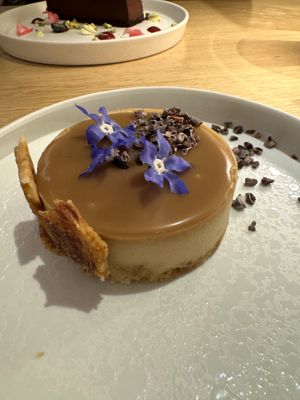 Coconut “dulce de leche” cheesecake at MUDRA Plant Based  in Madrid