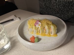 Uramaki de dragón ✨ #Veganuary at MUDRA Plant Based  in Madrid