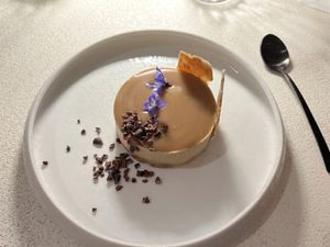 Tarta de queso con dulce de leche de coco #Veganuary at MUDRA Plant Based  in Madrid