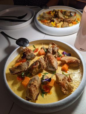 artichokes at MUDRA Plant Based  in Madrid