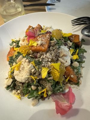 Kale saladd  at MUDRA Plant Based  in Madrid