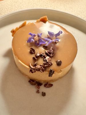 Cheesecake de dulce de leche de coco   at MUDRA Plant Based  in Madrid