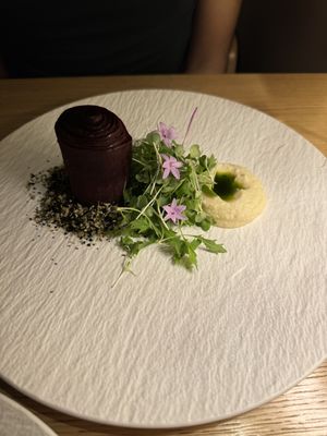 Beetroot rose  at MUDRA Plant Based  in Madrid