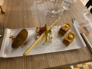 Starter platter   at Amberes The Vegetarian Wine And Cocktail Bar in Valencia