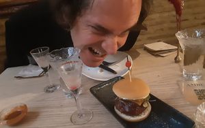 Mini burger tapas at Amberes The Vegetarian Wine And Cocktail Bar in Valencia