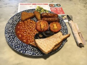 Vegan English breakfast at The Mile Castle in Newcastle Upon Tyne