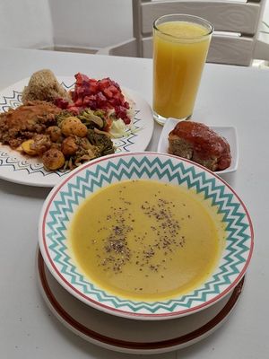 friday menu... every day different at Las Veganas in Medellin