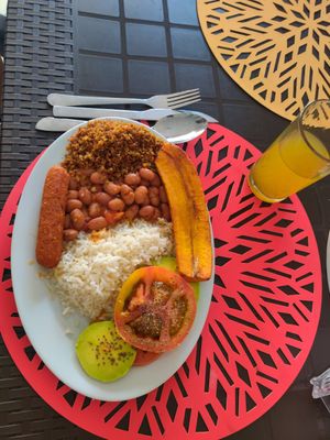Bandeja paisa  #Veganuary at Las Veganas in Medellin