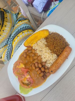 bandeja paisa vegana at Las Veganas in Medellin