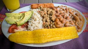  at Las Veganas in Medellin