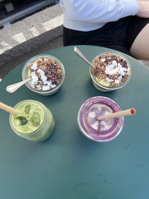 Chia/ oat bowl and blueberry protein smoothie/ frozen matcha lattee  at Oslo Raw Frogner in Oslo
