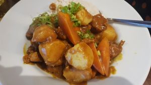 Vegan chicken in curry with rice at Nudo Noodle House in Newcastle Upon Tyne