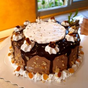 🥰 Vegan Birthday Cake 🎂
 # Loving Hut Douala at Loving Hut in Douala