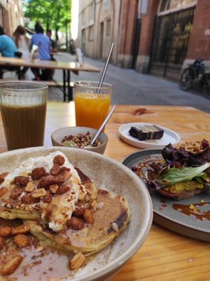 Brunch at BRÛLÉ in Toulouse