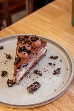 Cheesecake Cookies & Cream at BRÛLÉ in Toulouse