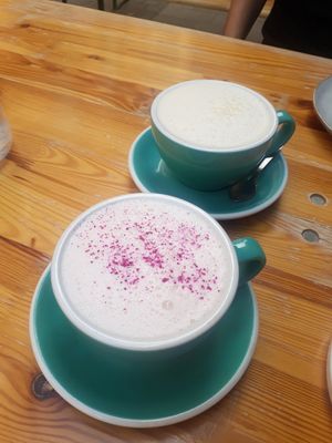 Latte violette & peanut butter (delicious) at BRÛLÉ in Toulouse