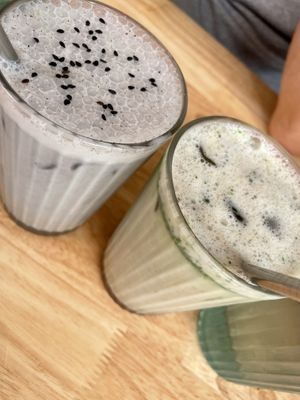 Black sesame latte and matcha-chai  at BRÛLÉ in Toulouse