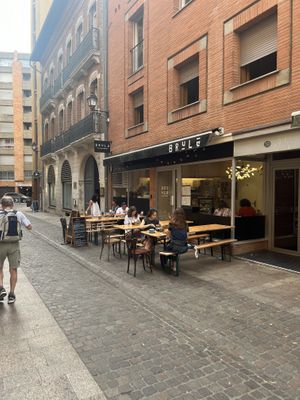 Front  at BRÛLÉ in Toulouse