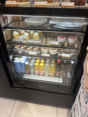 Cakes and drinks   at BRÛLÉ in Toulouse