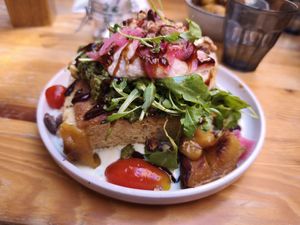 Les plats changent tous les mois (sauf les pancakes salés qui sont toujours là) at BRÛLÉ in Toulouse