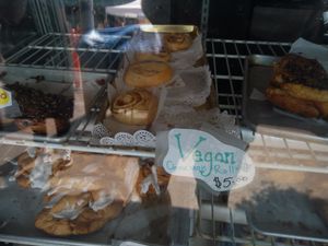 vegan options clearly labelled at Cinnamon Works in Seattle