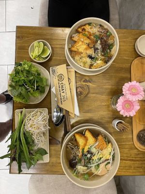 Dinner   at Chay 365  in Ho Chi Minh City