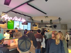 Busy inside, note that there is a order cue and one to pick up your order once it is done. Save some time and check before cueing ;) at Joe & The Juice in Antwerpen