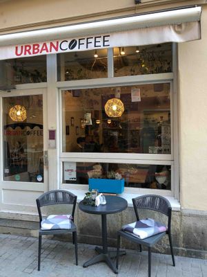 Eingang und Außenbereich  at Urban Coffee in Regensburg