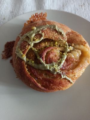 Vegane Pistazienschnecken at Urban Coffee in Regensburg