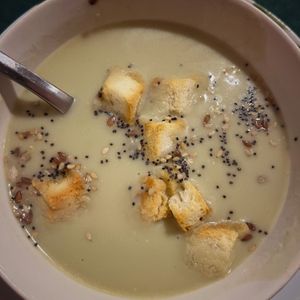 Vegan - Artichoke soup at La Seda Veggie Kitchen Restaurante Vegetariano in Elche