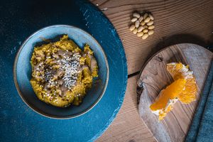 Hummus Kurkuma-Orange (vegan) at Fit & Fröhlich  in Herrenberg