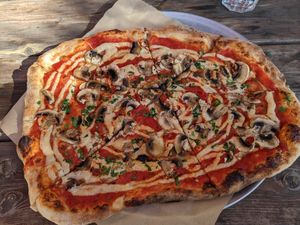 "Vegan Funghi" at Pizza Kaparuchka - כפרוצ'קה in Arad