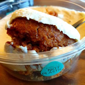 carrot cake at Bgomi in Seoul