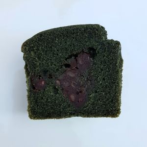 mugwort red bean muffin - inside at Bgomi in Seoul